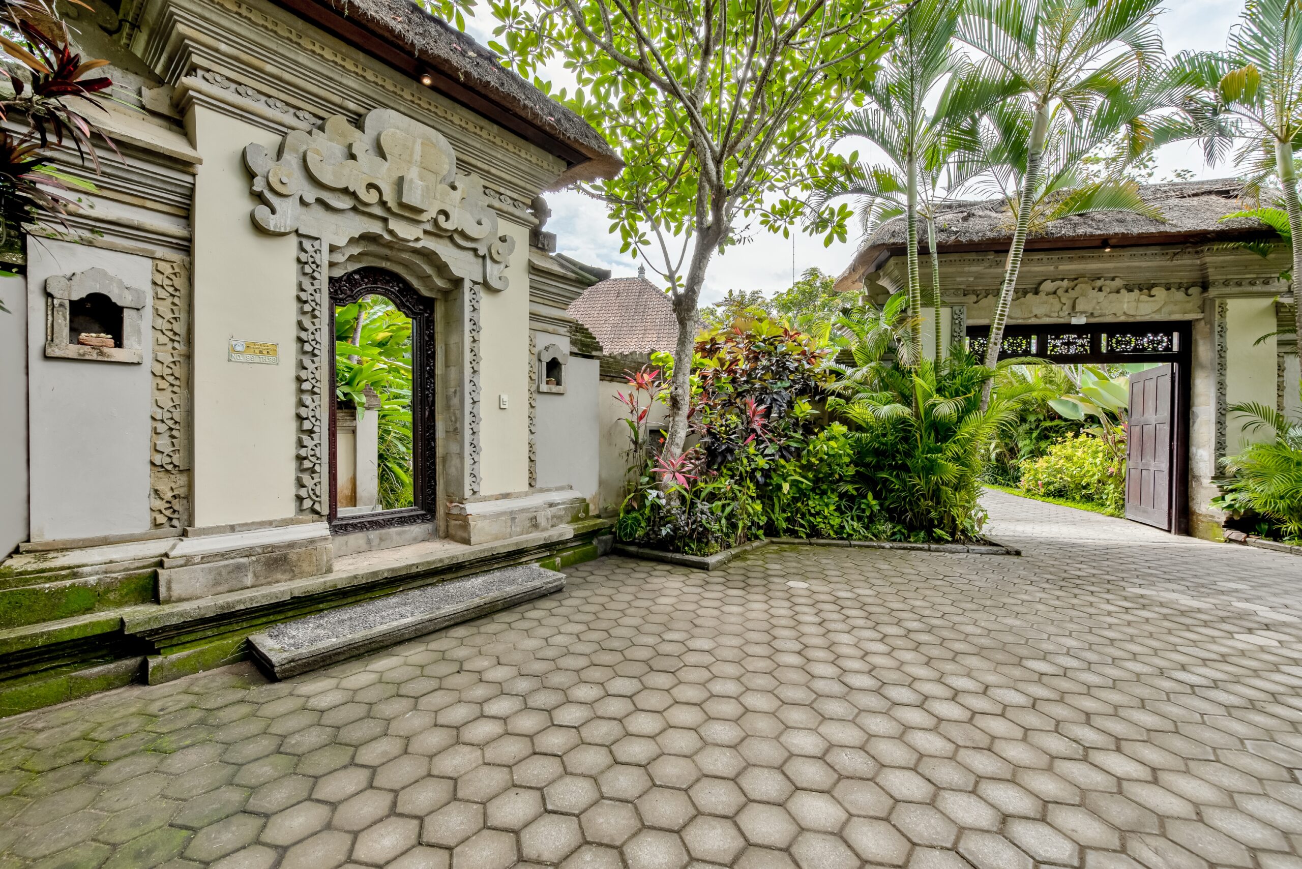 Villa Cemadik 3 bedroom Gianyar by RED LOTUS