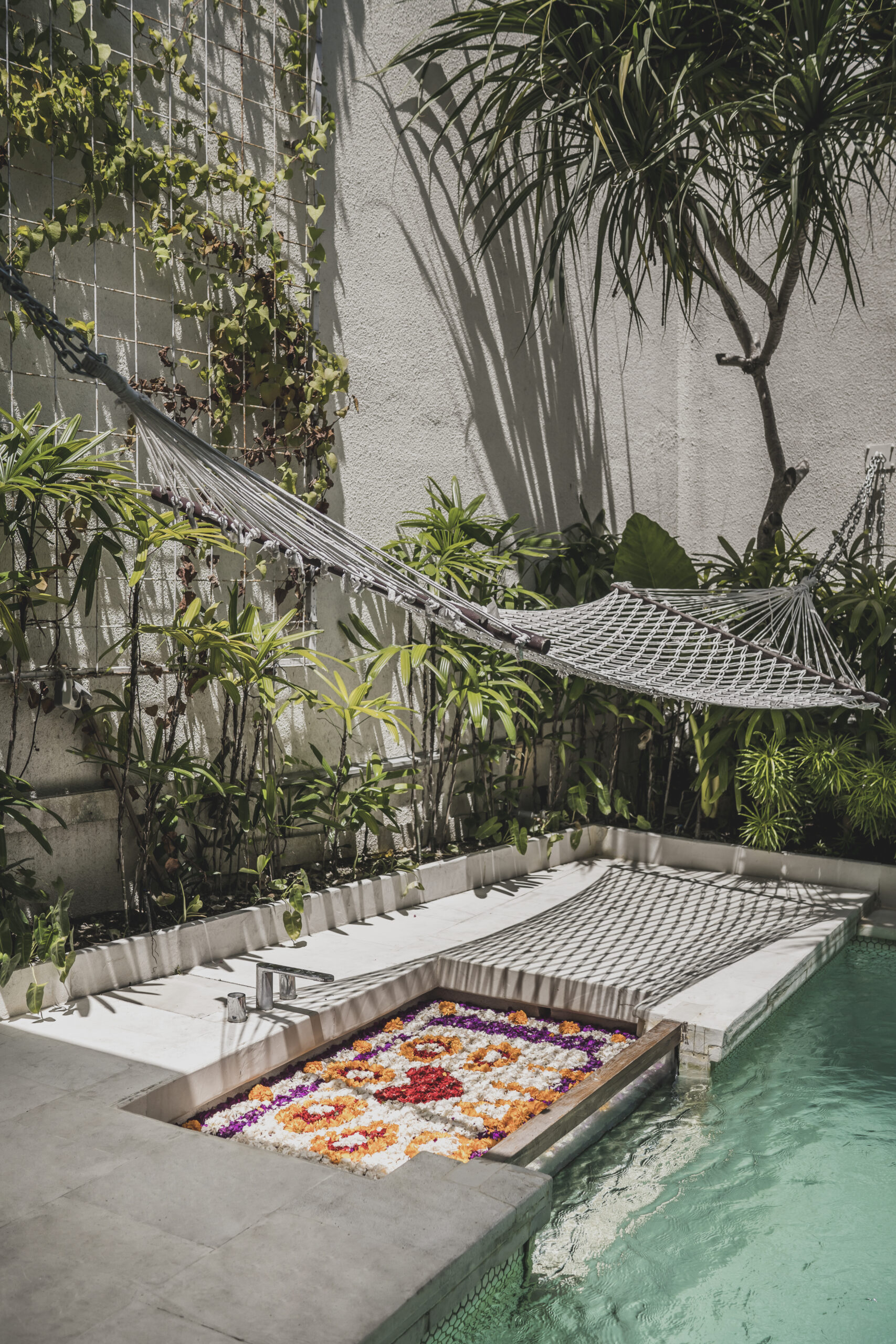 Sana Vie Royal Smart One Bedroom Villa with Private Pool and Bathtub by INI VIE HOSPITALITY