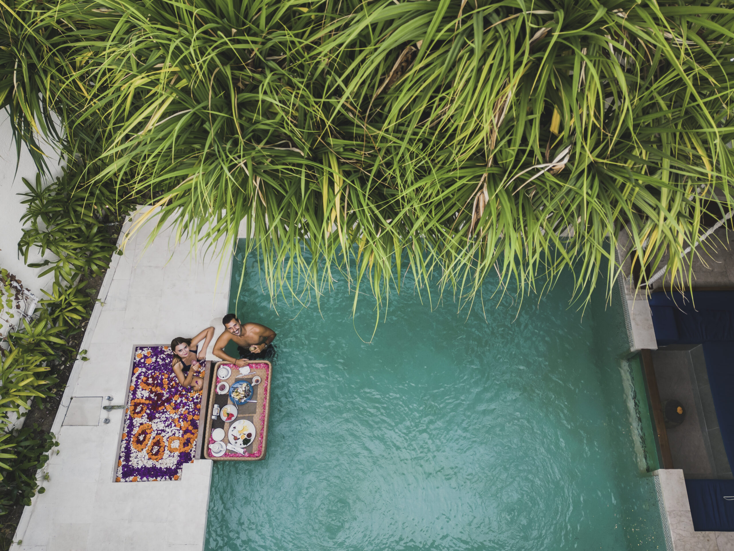 Sana Vie Royal Smart One Bedroom Villa with Private Pool and Bathtub by INI VIE HOSPITALITY