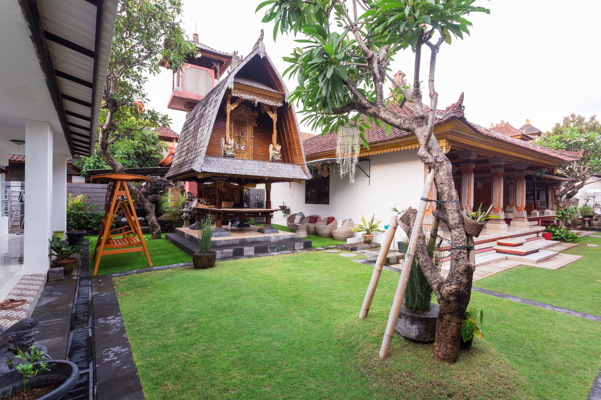 Guest House Pondok Bobo Seminyak  Deluxe Room by SAMHITA